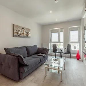 Fancy Penthouse With Lakeview W10 Bucharest