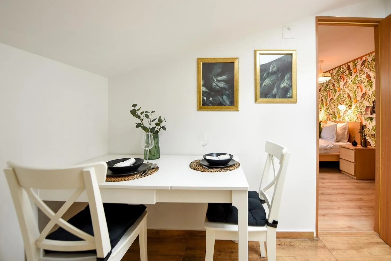 Apartamento Historic Charm, Modern Comfort - Accommodation In The Heart Of The Old Town Bucarest